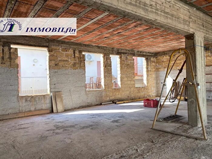 Appartamento con 9 locali in vendita in Via Luigi Pirandello, Villabate