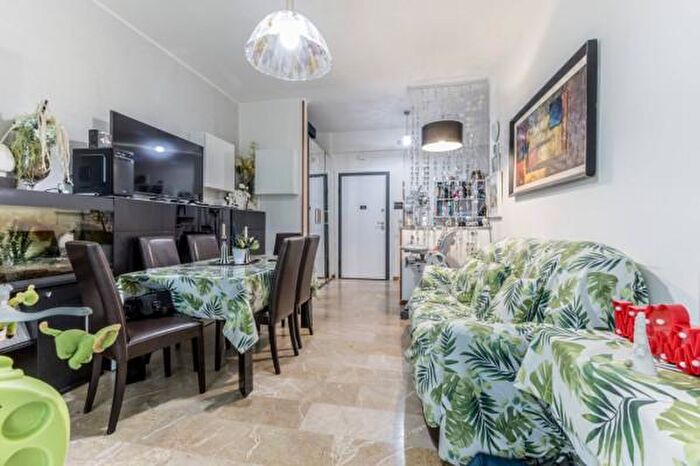 Appartamento con 5 locali in vendita in Via dei Latini, Latina