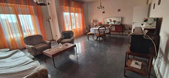 Appartamento con 5 locali in vendita in Piombino