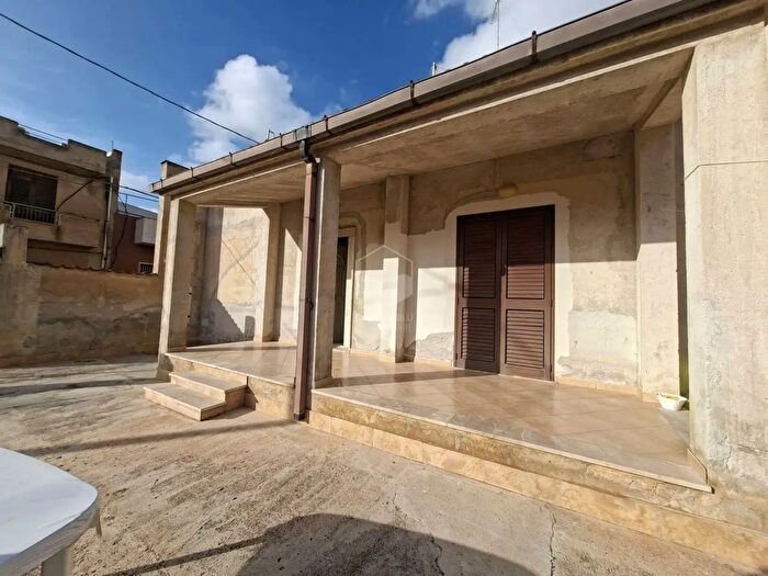 Casa quadrilocale in vendita in Via Alpi, Mazara Del Vallo