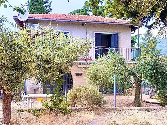 Casa trilocale in vendita in Chiusavecchia