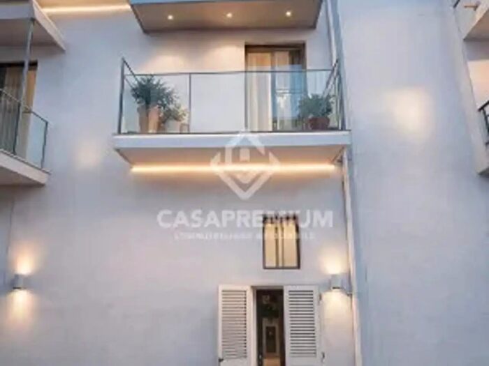 Appartamento trilocale in vendita in Via Filomarini, Acerra