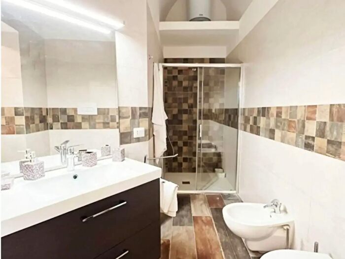 Appartamento bilocale in affitto in Via Paladino, Napoli