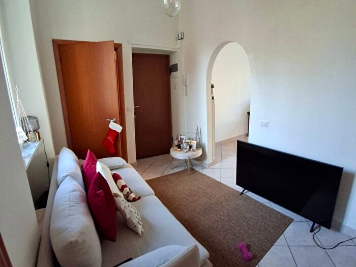 Appartamento trilocale in affitto in Via Giasone del Maino, Washington, Milano