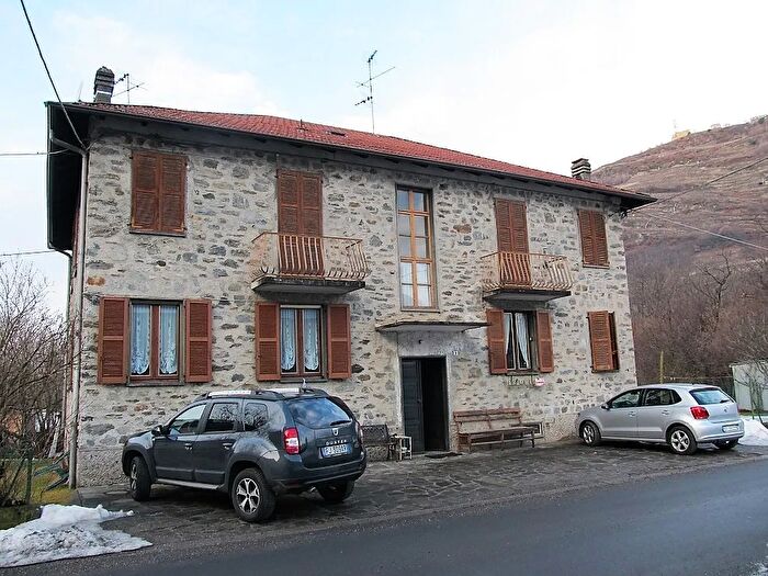 Appartamento con 6 locali in vendita in Teglio