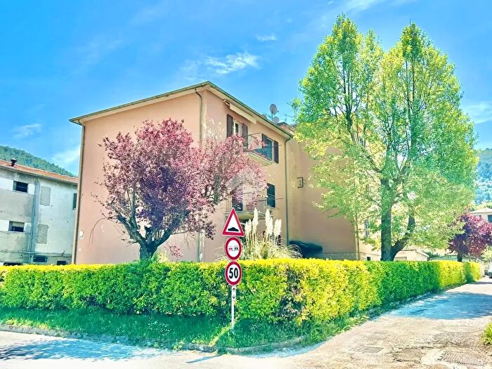 Appartamento trilocale in vendita in Località San Giovanni, Spoleto
