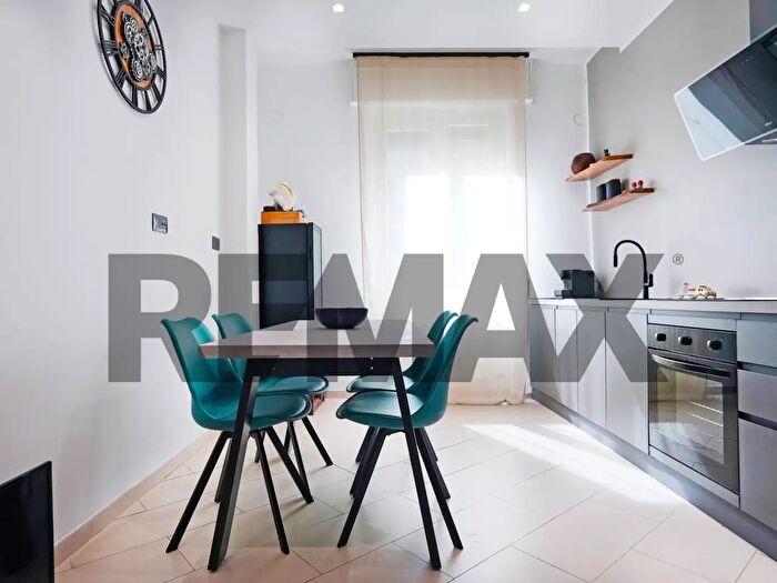 Appartamento con 5 locali in vendita in Via Santa Maria della Costa, Genova