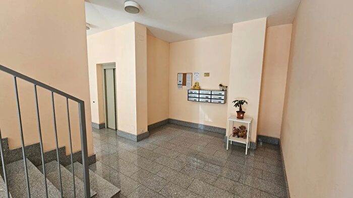 Appartamento trilocale in vendita in Via Quincinetto, Torino