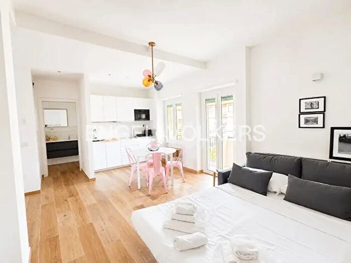 Appartamento con 5 locali in vendita in Via Luigi Gordigiani, Firenze