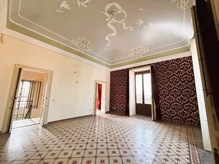 Casa con 6 locali in vendita in Mascalucia