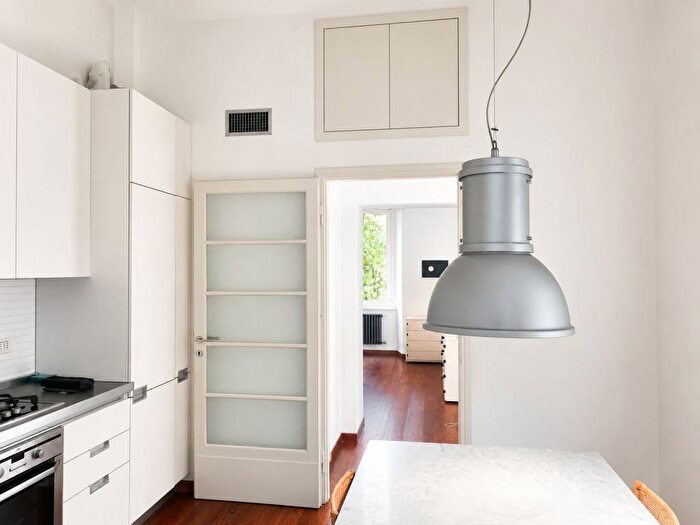 Appartamento bilocale in affitto in Via Giovanni Pierluigi da Palestrina, Centrale, Milano