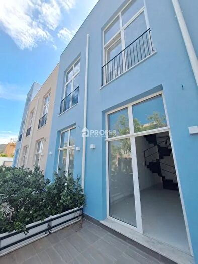 Casa con 5 locali in affitto in Via Penelope, Palermo