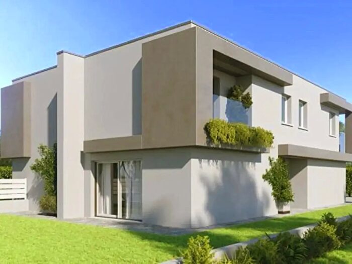 Casa con 5 locali in vendita in Via Luigi Pirandello, Albignasego