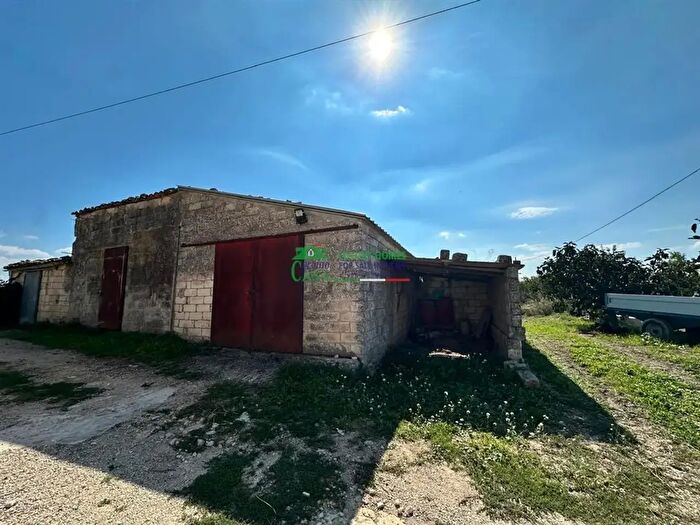 Casa in vendita in Contrada Montesano, Modica