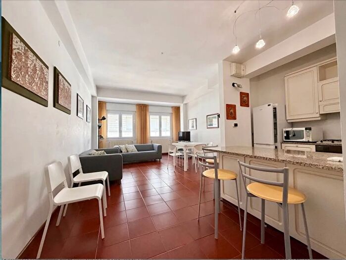 Appartamento trilocale in affitto in Via Ammiraglio Morin a, Forte Dei Marmi