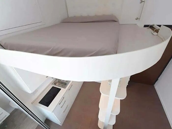 Appartamento monolocale in affitto in Via Savona, Milano