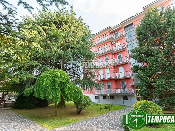 Appartamento trilocale in vendita in Via Battaini Masperi, Crema