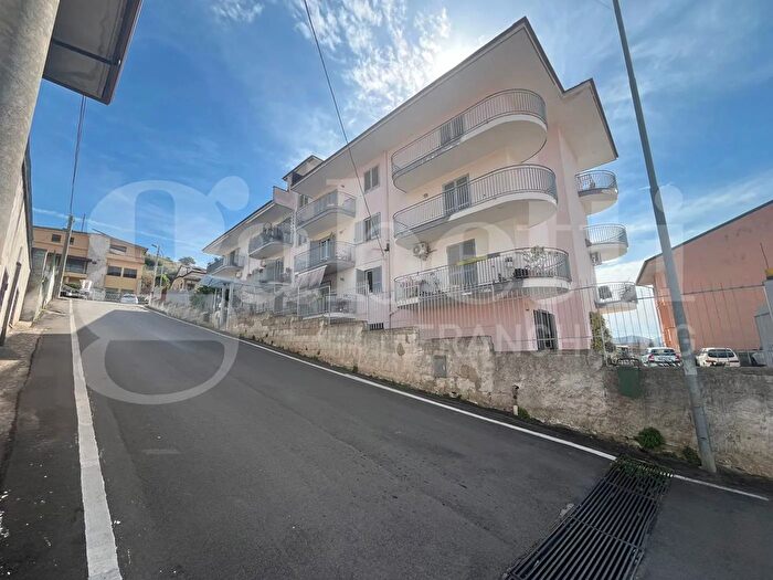 Appartamento quadrilocale in vendita in Via degli Ulivi, Pignataro Maggiore