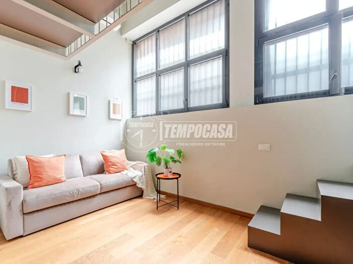 Appartamento bilocale in vendita in Via Lambro, Milano