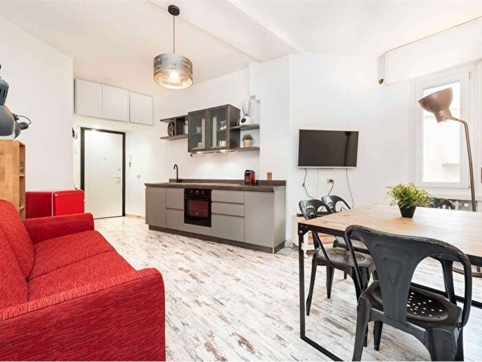 Appartamento bilocale in affitto in Via guglielmo pepe, Isola, Milano