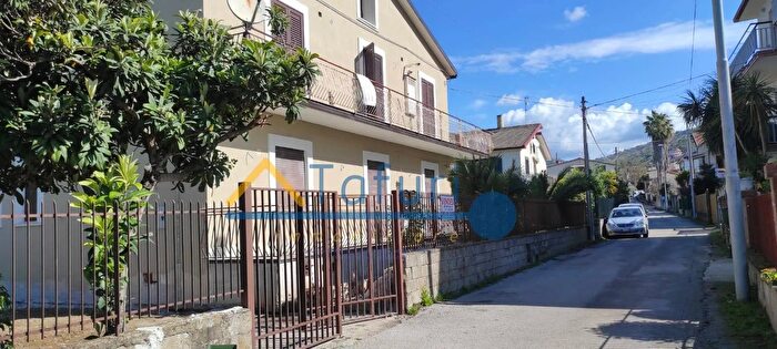Appartamento quadrilocale in vendita in Via Barlotti, Agropoli