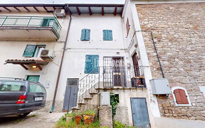 Casa quadrilocale in vendita in Via Lavino, Monte San Pietro