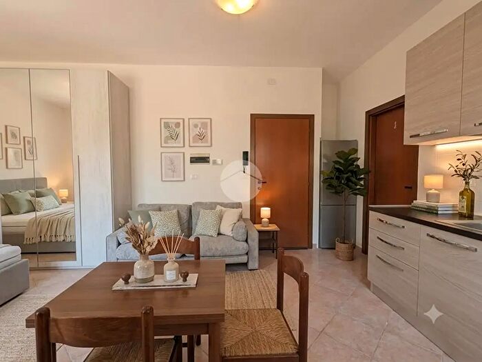 Appartamento monolocale in vendita in Viale Rimembranze, Rimini