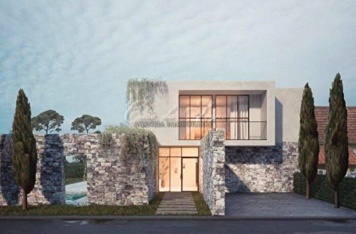 Casa con 5 locali in vendita in Via Alessandro Volta, Forte Dei Marmi