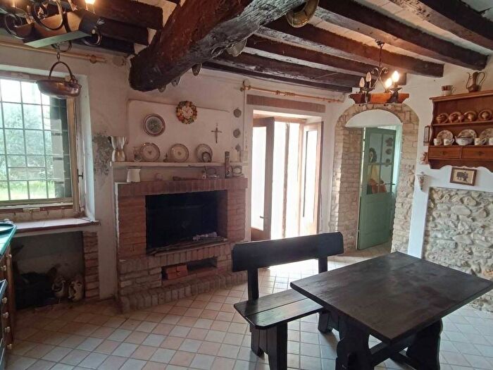 Casa quadrilocale in vendita in Gropparello