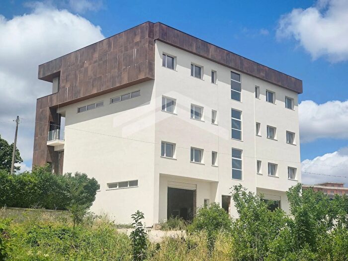 Appartamento con 5 locali in vendita in Cda San Giovanni in Golfo Snc, Campobasso