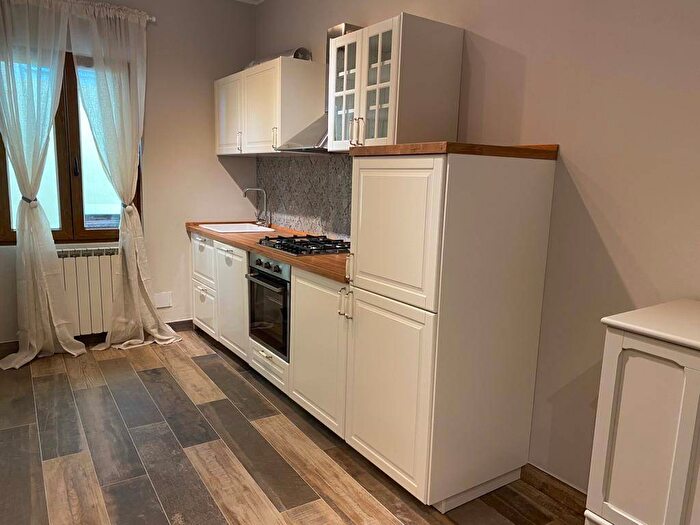 Appartamento trilocale in affitto in Via Giuseppe Garibaldi, San Giovanni Valdarno