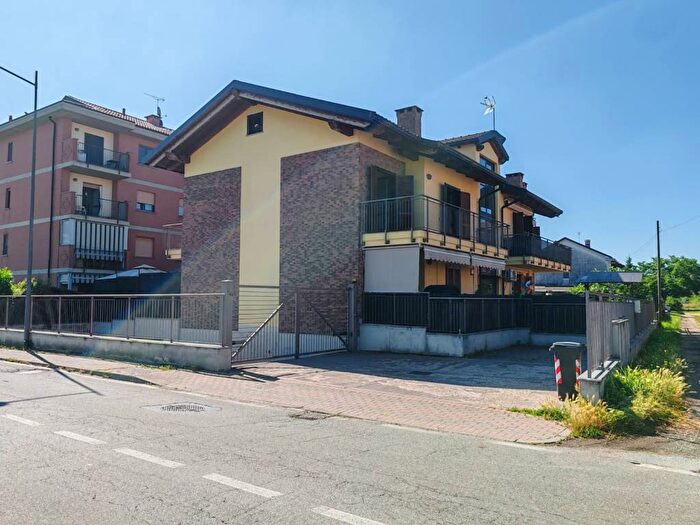 Appartamento quadrilocale in affitto in Via Rubatto, Centro, Carmagnola