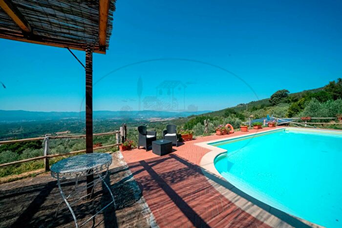 Casa con 15 locali in vendita in Via dOliveto, Loro Ciuffenna