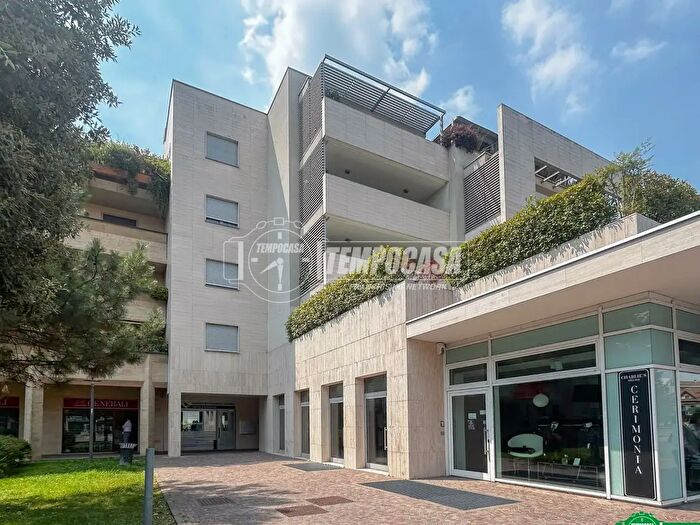 Appartamento trilocale in vendita in Via Armando Diaz, Nova Milanese