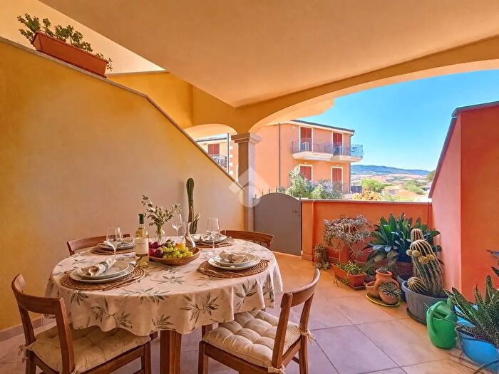 Appartamento trilocale in vendita in Via Italia, Valledoria