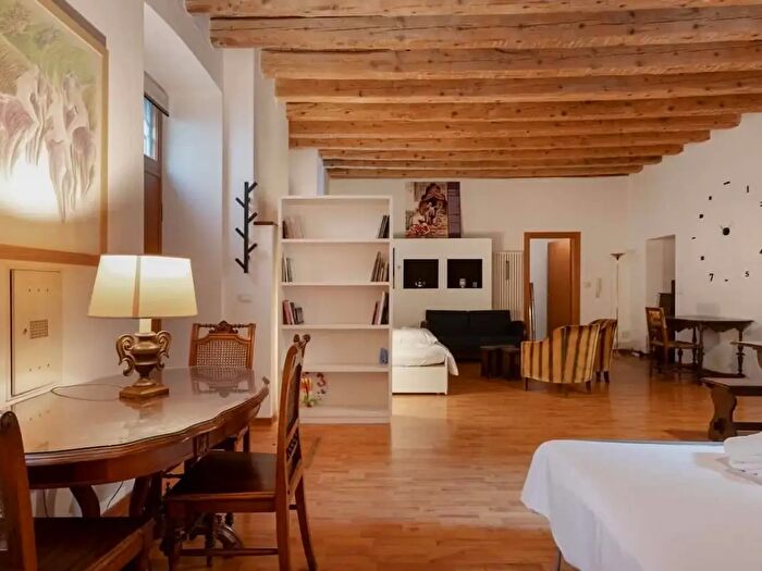 Appartamento monolocale in affitto in Via Giacomo Ciamician a, Trieste