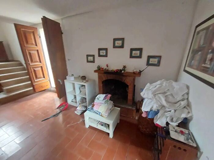 Casa quadrilocale in vendita in Località Castagneta, Vernio