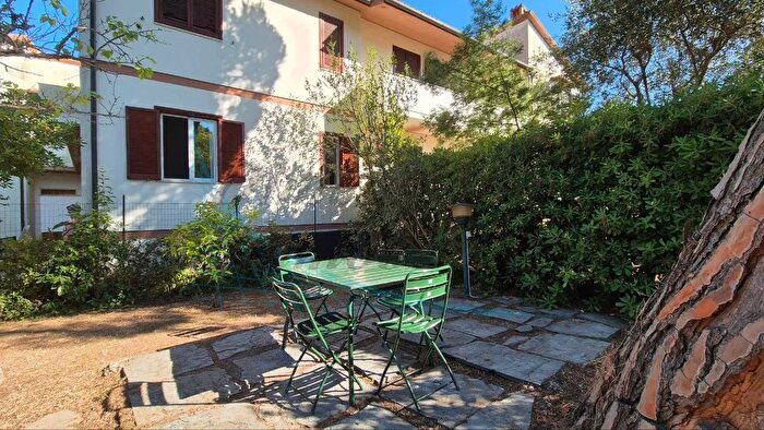 Appartamento trilocale in vendita in Via Mare Ionio, Rosignano Marittimo