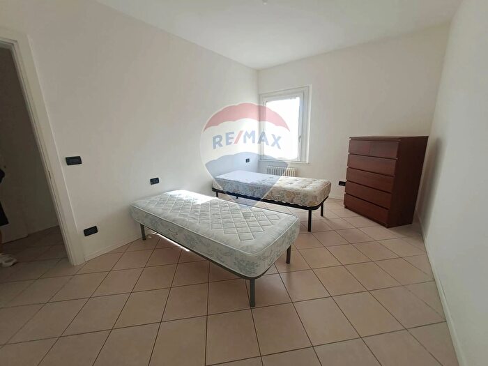 Appartamento trilocale in affitto in Bologna