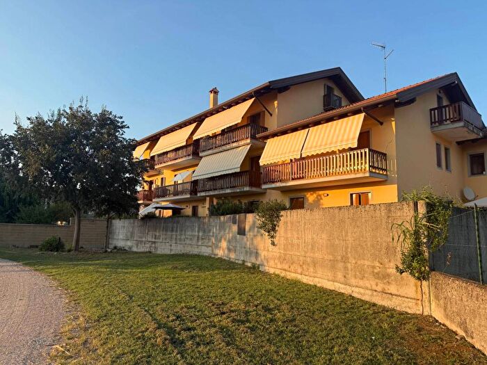 Appartamento trilocale in vendita in Via Imperia, Godia, Udine