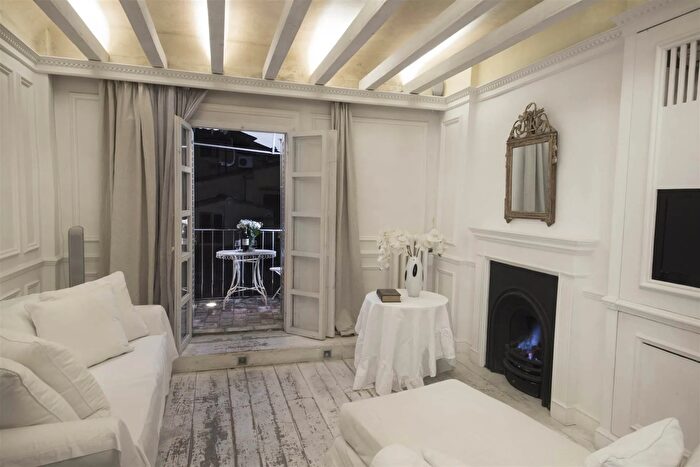 Appartamento con 5 locali in vendita in Firenze, Firenze