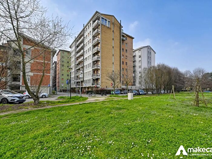 Appartamento quadrilocale in vendita in Via delle Rose, Melegnano