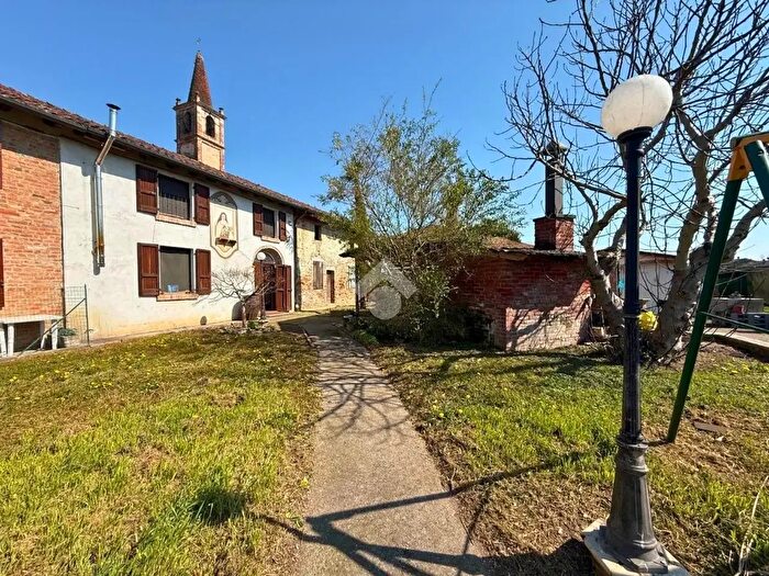 Casa trilocale in vendita in Via S Rocco, Polesine Zibello