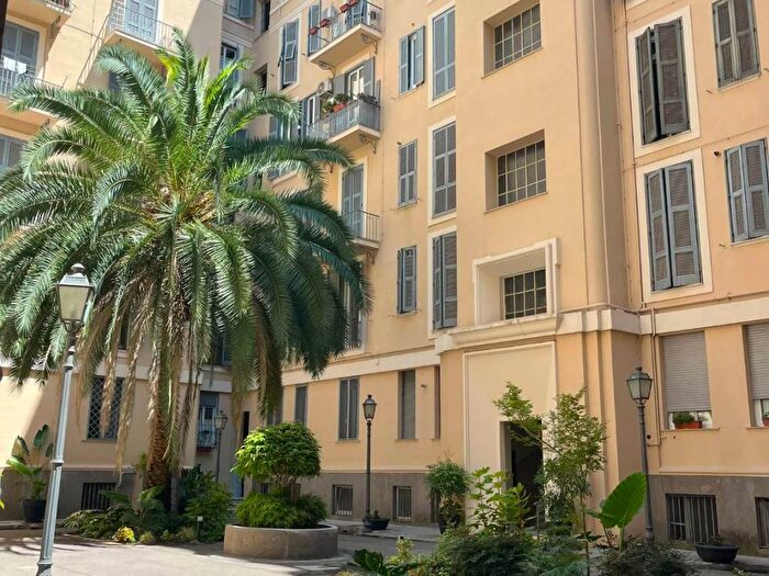 Appartamento quadrilocale in affitto in Via Etruria, Re di Roma, Roma
