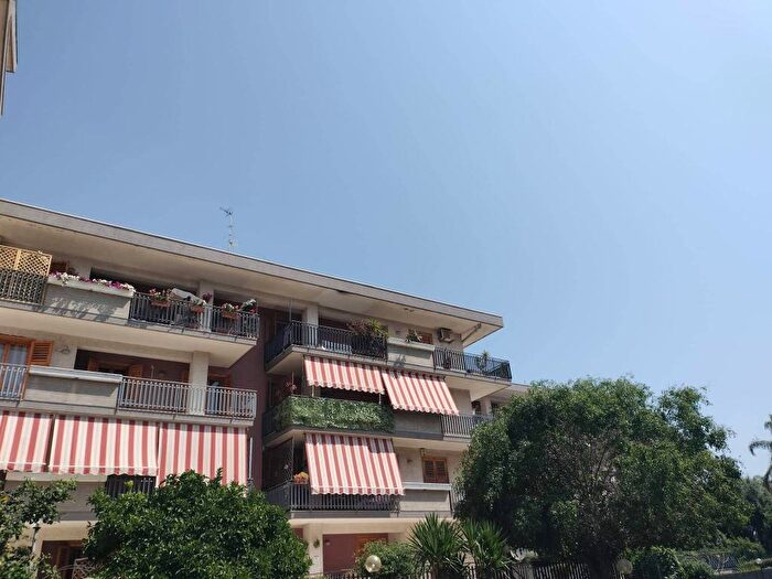 Appartamento quadrilocale in affitto in Via Giuseppe Leonardi, Centro, Aci Catena