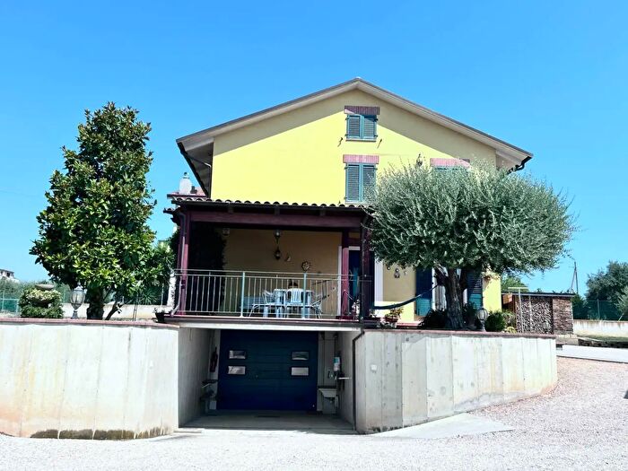 Casa con 8 locali in vendita in Contrada Piana Chienti a, Civitanova Marche