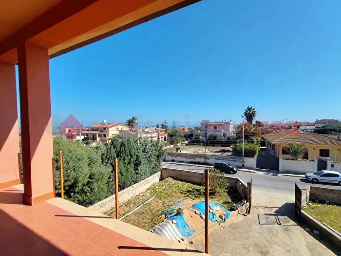 Casa con 5 locali in vendita in Via Agrigento, Siracusa