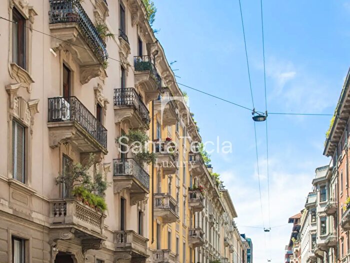 Appartamento quadrilocale in vendita in Cosimo del Fante, Milano