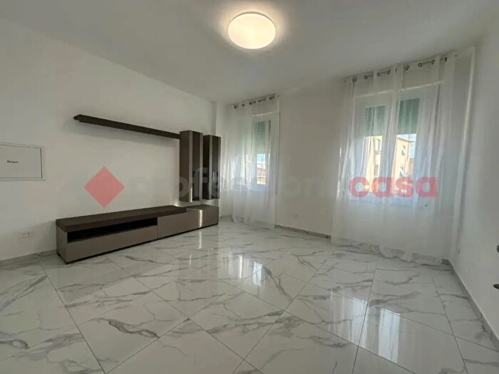 Appartamento trilocale in affitto in Livorno