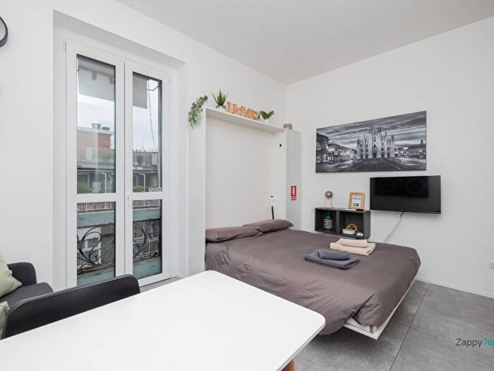 Appartamento monolocale in affitto in Via Marco Aurelio, Rovereto, Milano